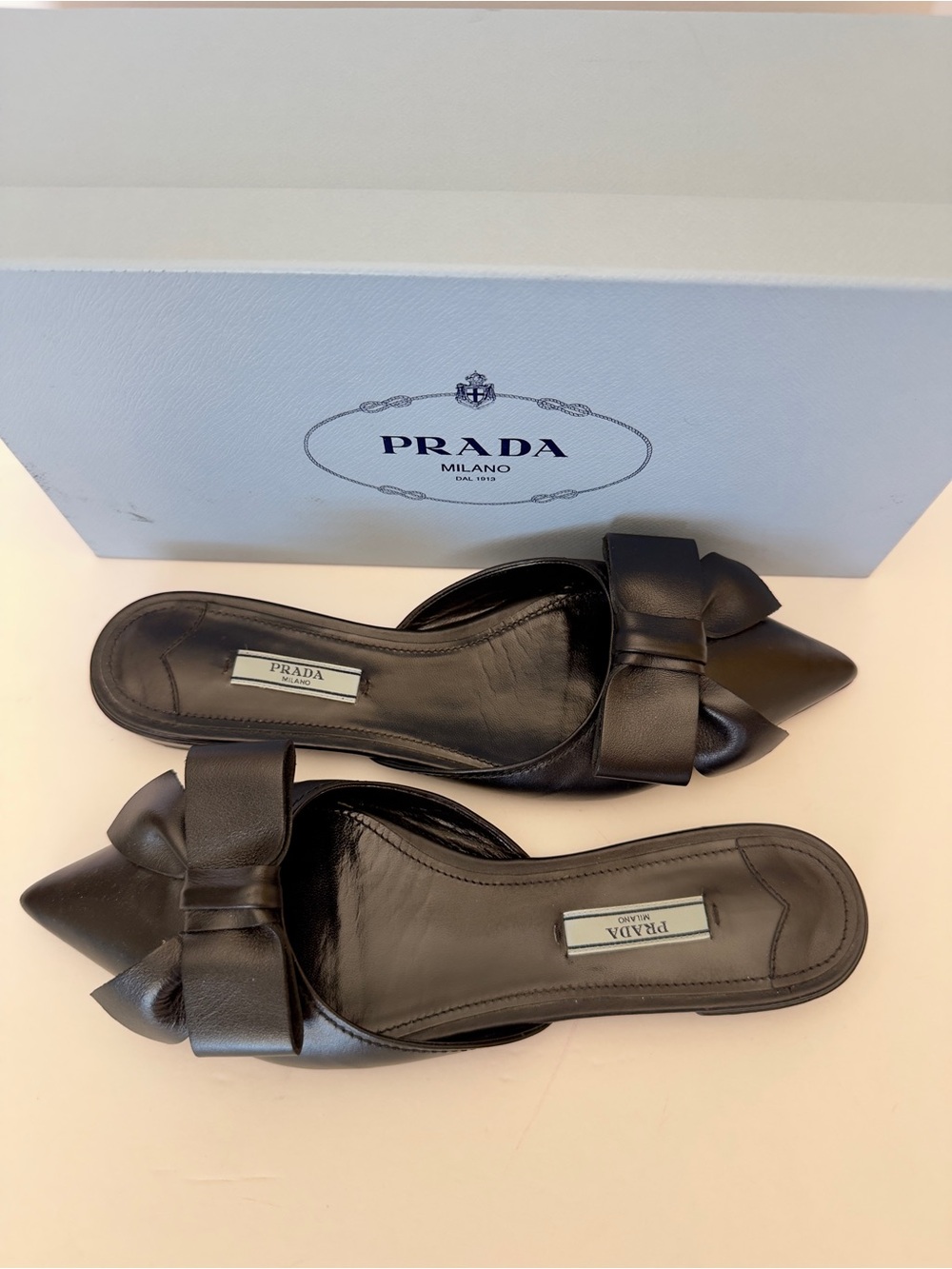 Prada Black Leather Bow Pointed-Toe Slide/mule. Size 8